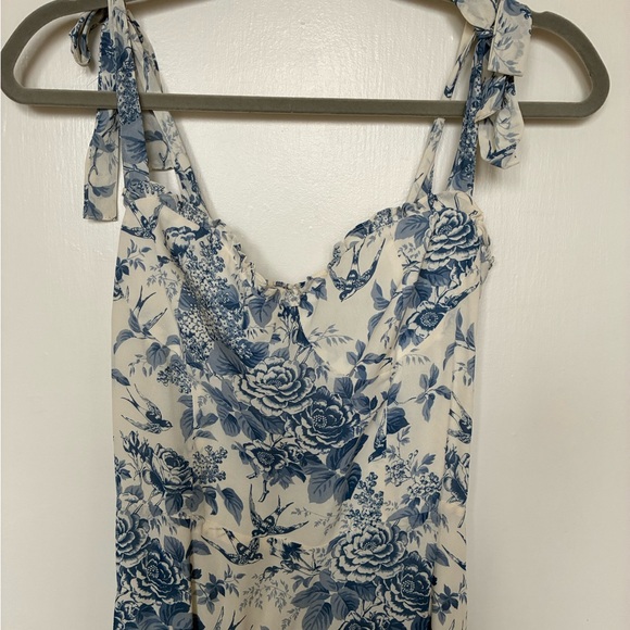 Reformation Nikita Dress in Pompadour - Picture 4 of 7